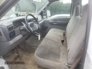2000 Ford F-250 XL z VIN 1FTNF20L2YEC67228, wystawiony jako Copart lot #58785215 z przebiegiem 232 113 mil mil oraz Szkoda całkowita • Salvage title. Historia ofert i sprzedaży dostępna na DreamBid. Obrazek 7.