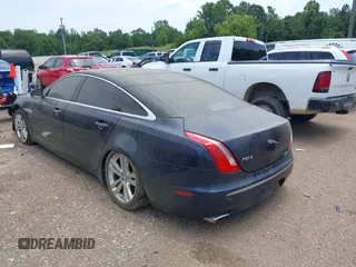2011 Jaguar XJ XJL с VIN SAJWA2GBXBLV17528, выставлен на аукционе IAAI как лот 42423738 с пробегом Не указан миль и . История ставок и продаж доступна на DreamBid. Изображение 3.