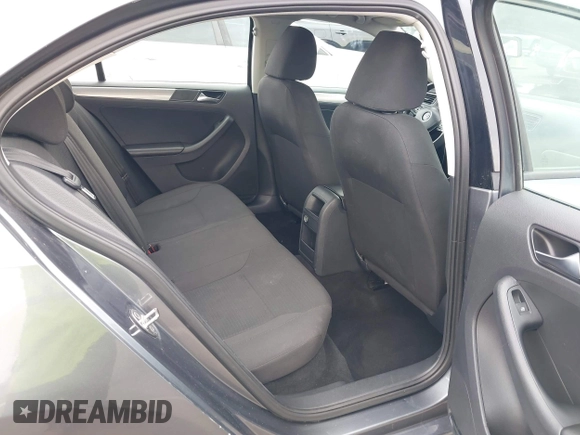 2015 Volkswagen Jetta Sedan 1.8T SE with VIN 3VWD17AJ9FM286917, listed as a IAAI auction lot 41904565 with 166,841 mi miles. Bid and sale history available at carsss.com. Image 8.