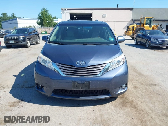 2015 Toyota Sienna XLE with VIN 5TDYK3DC8FS533898, listed as a IAAI auction lot 42630483 with 531,640 mi miles and . Bid and sale history available at DreamBid. Image 12.
