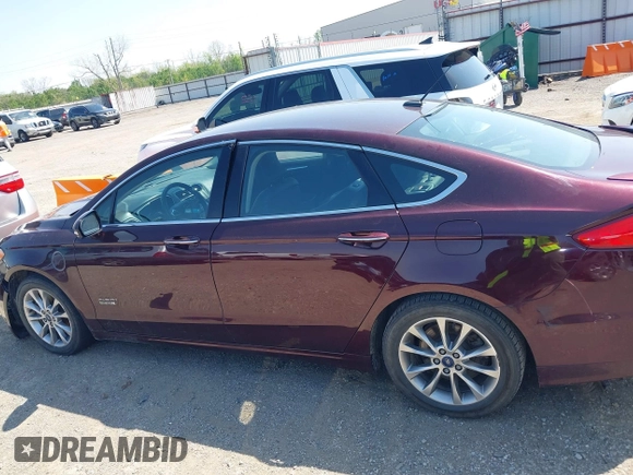 2017 Ford Fusion Titanium with VIN 3FA6P0SU9HR379474, listed as a IAAI auction lot 41979180 with 948,175 mi miles and . Bid and sale history available at DreamBid. Image 15.