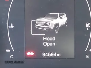 2017 Jeep Renegade Latitude with VIN ZACCJBBB7HPG48462, listed as a IAAI auction lot 41544445 with 94,594 mi miles. Bid and sale history available at carsss.com. Image 15.