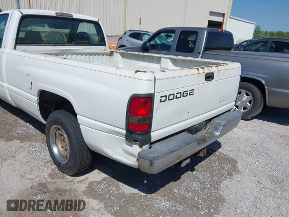 2001 Dodge 1500 z VIN 1B7HC16Y01S248395, wystawiony jako IAAI lot #42021002 z przebiegiem 216 482 mil mil oraz . Historia ofert i sprzedaży dostępna na DreamBid. Obrazek 6.