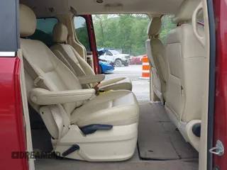 2010 Volkswagen Routan SE z VIN 2V4RW3D14AR186648, wystawiony jako IAAI lot #42222099 z przebiegiem 199 944 mil mil oraz . Historia ofert i sprzedaży dostępna na DreamBid. Obrazek 8.