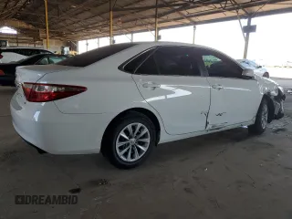 2015 Toyota Camry XLE with VIN 4T4BF1FK4FR475627, listed as a Copart auction lot 51610595 with 32,853 mi miles and Salvage Title. Bid and sale history available at DreamBid. Image 3.