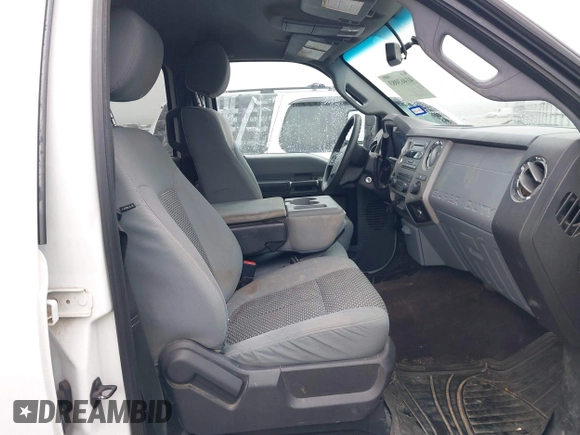 2014 Ford Super Duty F-250 SRW XL with VIN 1FT7W2B69EEB43193, listed as a IAAI auction lot 41463083 with 330,282 mi miles. Bid and sale history available at carsss.com. Image 5.