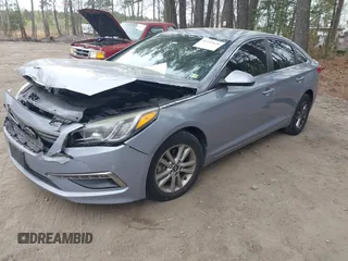 2015 Hyundai Sonata SE with VIN 5NPE24AF6FH160079, listed as a IAAI auction lot 41952638 with 164,497 mi miles and . Bid and sale history available at DreamBid. Image 17.