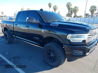 2019 Ram 2500 Laramie with VIN 3C6UR5FL8KG635673, listed as a IAAI auction lot 40607634 with 1 mi miles. Bid and sale history available at carsss.com. Image 1.