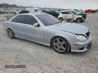 2005 Mercedes-Benz S-Class 5.0L with VIN WDBNG75J05A452316, listed as a Copart auction lot 82888994 with 167,954 mi miles and Salvage Title. Bid and sale history available at carsss.com. Image 4.