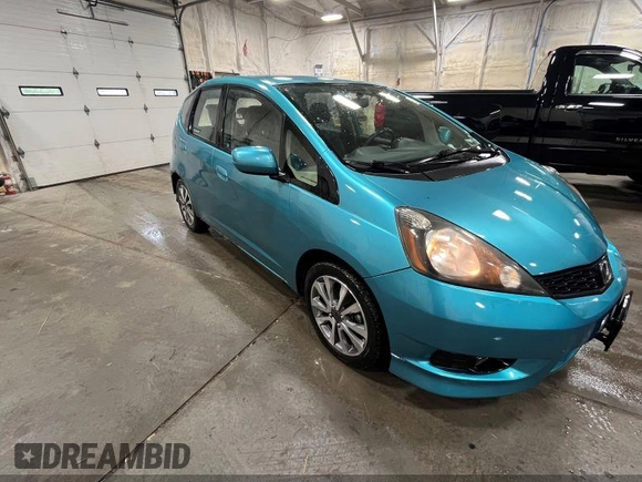 2013 Honda Fit Sport with VIN JHMGE8H58DC044846, listed as a IAAI auction lot 42201605 with 198,546 mi miles. Bid and sale history available at carsss.com. Image 1.