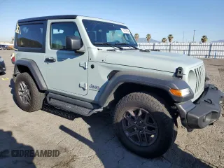 2024 Jeep Wrangler Sport S z VIN 1C4PJXAN2RW120827, wystawiony jako Copart lot #50378494 z przebiegiem 4 147 mil mil oraz Szkoda całkowita • Salvage title. Historia ofert i sprzedaży dostępna na DreamBid. Obrazek 4.