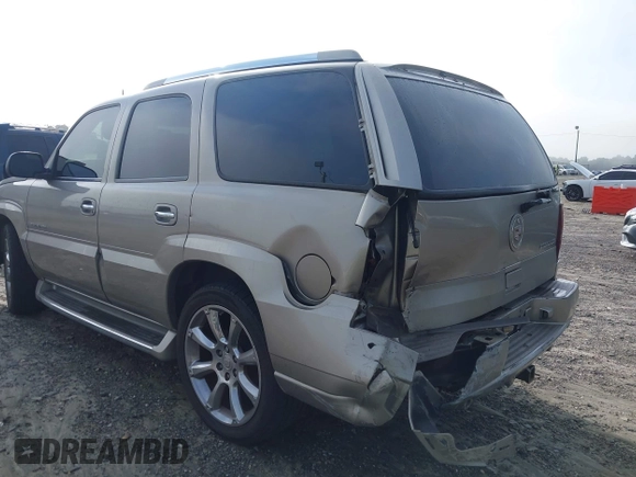2002 Cadillac Escalade with VIN 1GYEC63T32R278020, listed as a IAAI auction lot 42482282 with 237,443 mi miles and . Bid and sale history available at DreamBid. Image 6.
