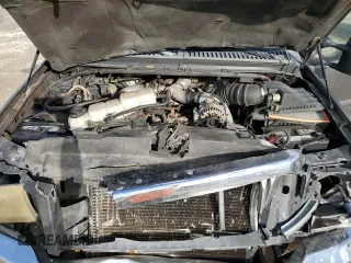 2002 Ford F-250 XL with VIN 1FTNW20F12EB93947, listed as a Copart auction lot 77836054 with 322,030 mi miles and Salvage Title. Bid and sale history available at DreamBid. Image 11.