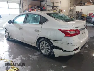 2019 Nissan Sentra S z VIN 3N1AB7AP9KY325065, wystawiony jako IAAI lot #41612204 z przebiegiem 141 818 mil mil oraz . Historia ofert i sprzedaży dostępna na DreamBid. Obrazek 3.