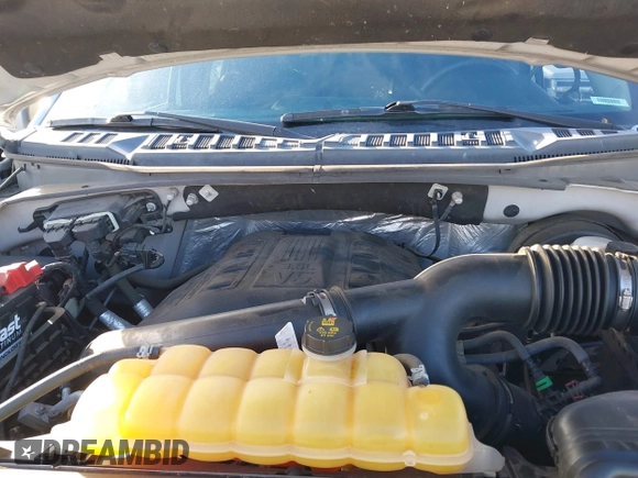 2016 Ford F-150 XL with VIN 1FTEW1CG7GKF33027, listed as a IAAI auction lot 41618098 with 121,747 mi miles and . Bid and sale history available at carsss.com. Image 10.