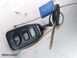 2018 Hyundai Elantra SE with VIN 5NPD74LF5JH402752, listed as a IAAI auction lot 41429536 with 173,526 mi miles. Bid and sale history available at carsss.com. Image 11.