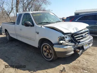 2003 Ford F-150 z VIN 2FTRX17L63CA31923, wystawiony jako IAAI lot #41778818 z przebiegiem 107 600 mil mil oraz . Historia ofert i sprzedaży dostępna na DreamBid. Obrazek 1.