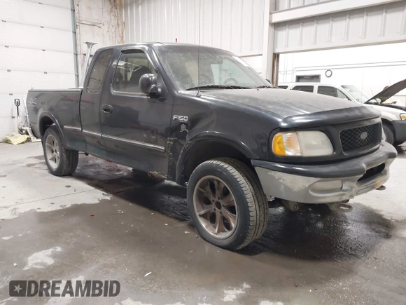 1997 Ford F-150 XL with VIN 1FTDX18W6VNB19712, listed as a IAAI auction lot 41740832 with 232,275 mi miles. Bid and sale history available at carsss.com. Image 1.