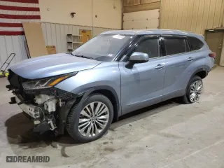 2022 Toyota Highlander Platinum with VIN 5TDFZRBH3NS219756, listed as a Copart auction lot 87193104 with 35,501 mi miles and Salvage Title. Bid and sale history available at carsss.com. Image 1.
