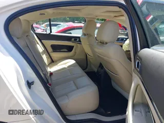 2013 Lincoln MKS z VIN 1LNHL9DK4DG611605, wystawiony jako IAAI lot #42271526 z przebiegiem 204 239 mil mil oraz . Historia ofert i sprzedaży dostępna na DreamBid. Obrazek 8.
