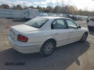 2004 Hyundai Sonata GLS with VIN KMHWF35H34A920659, listed as a Copart auction lot 77813554 with 76,938 mi miles and Clean Title. Bid and sale history available at carsss.com. Image 3.