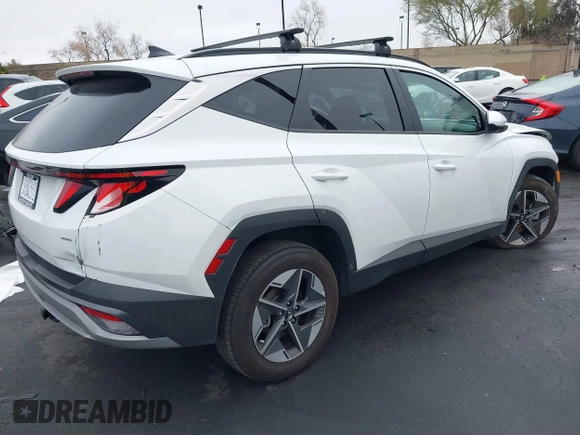 2025 Hyundai Tucson SEL with VIN 5NMJBCDE6SH468338, listed as a IAAI auction lot 41769059 with 5,195 mi miles. Bid and sale history available at carsss.com. Image 4.