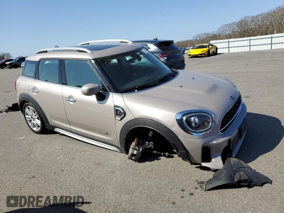 2024 MINI Countryman Cooper S with VIN WMZ83BR07R3S04122, listed as a Copart auction lot 49089105 with 31,460 mi miles and Clean Title. Bid and sale history available at carsss.com. Image 4.