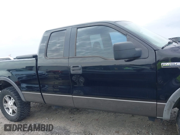 2005 Ford F-150 XLT with VIN 1FTPX14525FA14833, listed as a IAAI auction lot 41710410 with 120,458 mi miles. Bid and sale history available at carsss.com. Image 14.