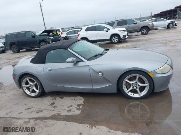 2006 BMW Z4 3.0si with VIN 4USBU53546LX01739, listed as a IAAI auction lot 41531608 with 79,376 mi miles. Bid and sale history available at carsss.com. Image 13.