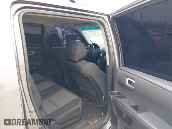 2010 Honda Pilot EX with VIN 5FNYF3H49AB008398, listed as a IAAI auction lot 41516911 with 43,835 mi miles and . Bid and sale history available at carsss.com. Image 8.