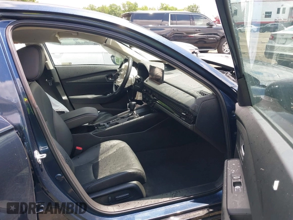 2024 Honda Accord EX-L with VIN 1HGCY2F67RA063411, listed as a IAAI auction lot 42264324 with 30,043 mi miles and . Bid and sale history available at DreamBid. Image 5.