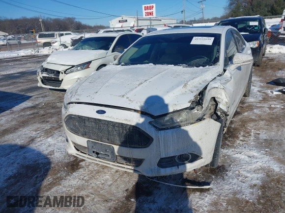 2013 Ford Fusion SE Hybrid with VIN 3FA6P0LU8DR272165, listed as a IAAI auction lot 41333539 with 196,843 mi miles. Bid and sale history available at carsss.com. Image 16.