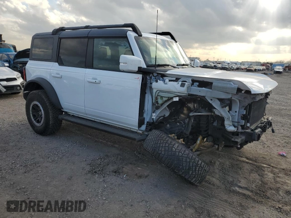 2023 Ford Bronco with VIN 1FMEE5DP5PLA95882, listed as a Copart auction lot 44057865 with 32,410 mi miles and Salvage Title. Bid and sale history available at DreamBid. Image 4.