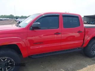 2006 Toyota Tacoma PreRunner z VIN 5TEJU62N66Z290418, wystawiony jako IAAI lot #42423060 z przebiegiem 185 797 mil mil oraz . Historia ofert i sprzedaży dostępna na DreamBid. Obrazek 14.
