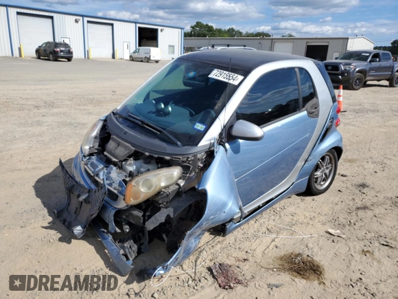 2011 Smart fortwo Pure with VIN WMEEJ3BA8BK429292, listed as a Copart auction lot 72915554 with 126,673 mi miles and Salvage title. Bid and sale history available at DreamBid. Image 1.