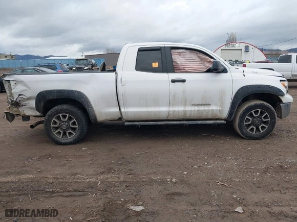 2013 Toyota Tundra 4WD Truck with VIN 5TFUM5F17DX041029, listed as a IAAI auction lot 41135163 with NaN miles. Bid and sale history available at carsss.com. Image 13.