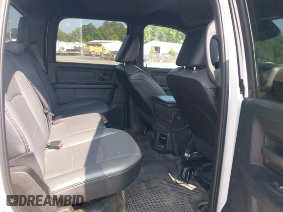 2022 Ram 2500 Tradesman with VIN 3C6UR4HJ2NG208791, listed as a IAAI auction lot 42428957 with 70,960 mi miles and . Bid and sale history available at DreamBid. Image 8.