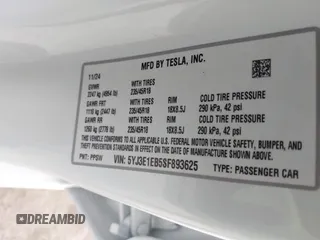 2025 Tesla Model 3 Long Range с VIN 5YJ3E1EB5SF893625, выставлен на аукционе IAAI как лот 42476724 с пробегом 4 445 миль миль и . История ставок и продаж доступна на DreamBid. Изображение 9.