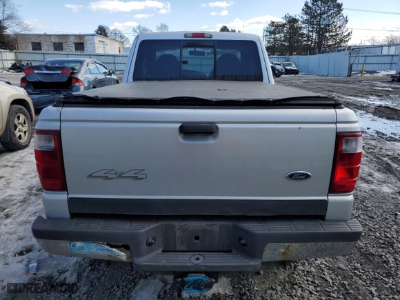 2003 Ford Ranger XL Fleet with VIN 1FTZR45E33PA11899, listed as a Copart auction lot 47588535 with 131,946 mi miles and Clean Title. Bid and sale history available at carsss.com. Image 6.