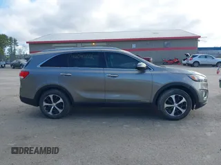 2016 Kia Sorento EX with VIN 5XYPHDA58GG015715, listed as a IAAI auction lot 42040772 with 146,645 mi miles and . Bid and sale history available at DreamBid. Image 13.