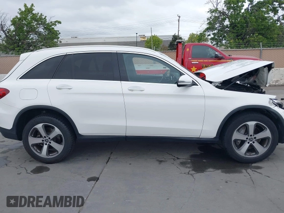 2019 Mercedes-Benz GLC 300 with VIN WDC0G4JB1KV136690, listed as a IAAI auction lot 42121407 with 42,542 mi miles and . Bid and sale history available at DreamBid. Image 13.