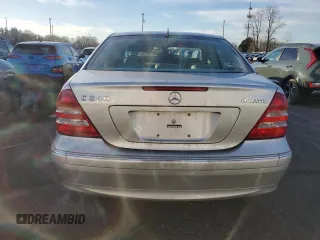 2005 Mercedes-Benz C 240 with VIN WDBRF81J35F674190, listed as a Copart auction lot 42167015 with 157,003 mi miles and Salvage Title. Bid and sale history available at DreamBid. Image 6.
