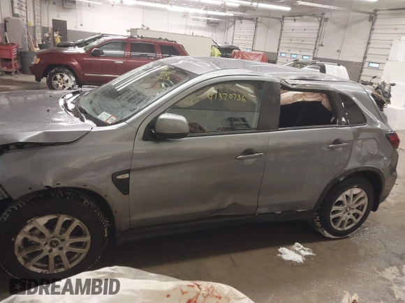 2022 Mitsubishi Outlander Sport ES with VIN JA4ARUAU3NU018733, listed as a IAAI auction lot 41320736 with 31,653 mi miles. Bid and sale history available at carsss.com. Image 15.