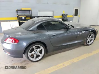 2015 BMW Z4 sDrive28i with VIN WBALL5C52FP557059, listed as a Copart auction lot 71438184 with 0 mi miles and Salvage Title. Bid and sale history available at carsss.com. Image 3.