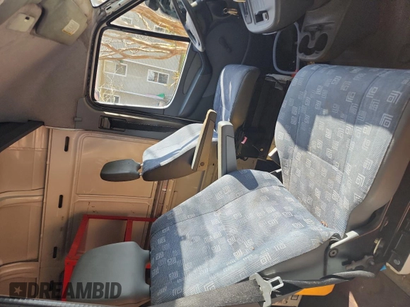2006 Freightliner Sprinter with VIN WDYPD744865874217, listed as a Copart auction lot 82577704 with 253,844 mi miles and Clean Title. Bid and sale history available at DreamBid. Image 5.