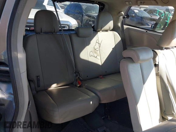 2014 Toyota Sienna XLE with VIN 5TDYK3DC7ES447903, listed as a IAAI auction lot 41835665 with 224,492 mi miles. Bid and sale history available at carsss.com. Image 18.