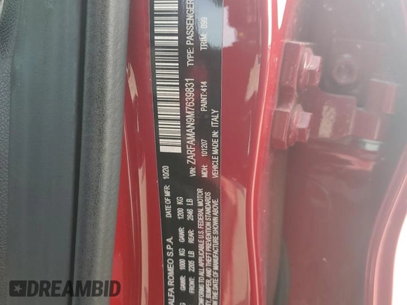 2021 Alfa Romeo Giulia z VIN ZARFAMAN9M7639831, wystawiony jako Copart lot #83743634 z przebiegiem Nie podano mil oraz Czysty tytuł • Clean title. Historia ofert i sprzedaży dostępna na DreamBid. Obrazek 12.
