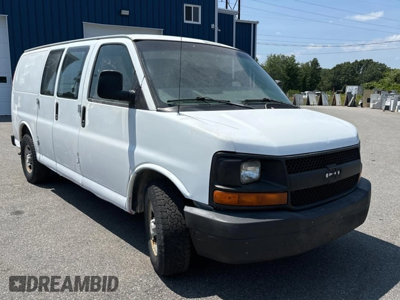 2007 Chevrolet Express Cargo with VIN 1GCFH15T171175079, listed as a Copart auction lot 67054815 with 76,046 mi miles and Clean title. Bid and sale history available at DreamBid. Image 1.