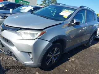 2018 Toyota RAV4 XLE with VIN 2T3WFREV6JW442859, listed as a IAAI auction lot 42252071 with 67,749 mi miles and . Bid and sale history available at DreamBid. Image 17.