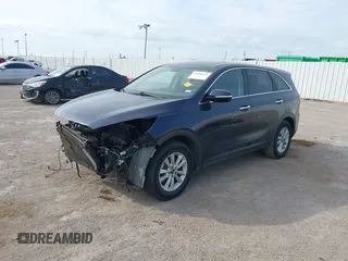2019 Kia Sorento LX z VIN 5XYPG4A57KG477968, wystawiony jako IAAI lot #41886631 z przebiegiem 129 501 mil mil oraz . Historia ofert i sprzedaży dostępna na DreamBid. Obrazek 15.
